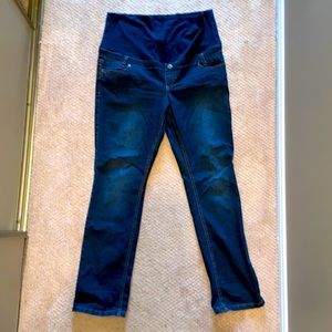 ❌ SOLD ❌ Thyme maternity boot cut jeans
